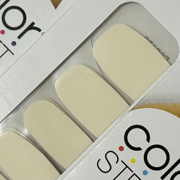 New Color Street “Clear As Day” Clear Topcoat Nail Strip Set (32 Strips) - Picture 1 of 2